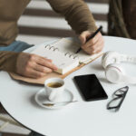 How to Build Simple Habits That Stick (Beginner Guide)