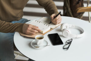 How to Build Simple Habits That Stick (Beginner Guide)